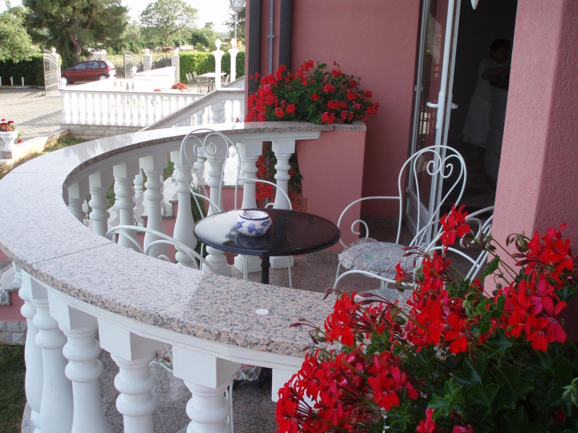 Apartments And Rooms Villa Chiara Krnica Zewnętrze zdjęcie