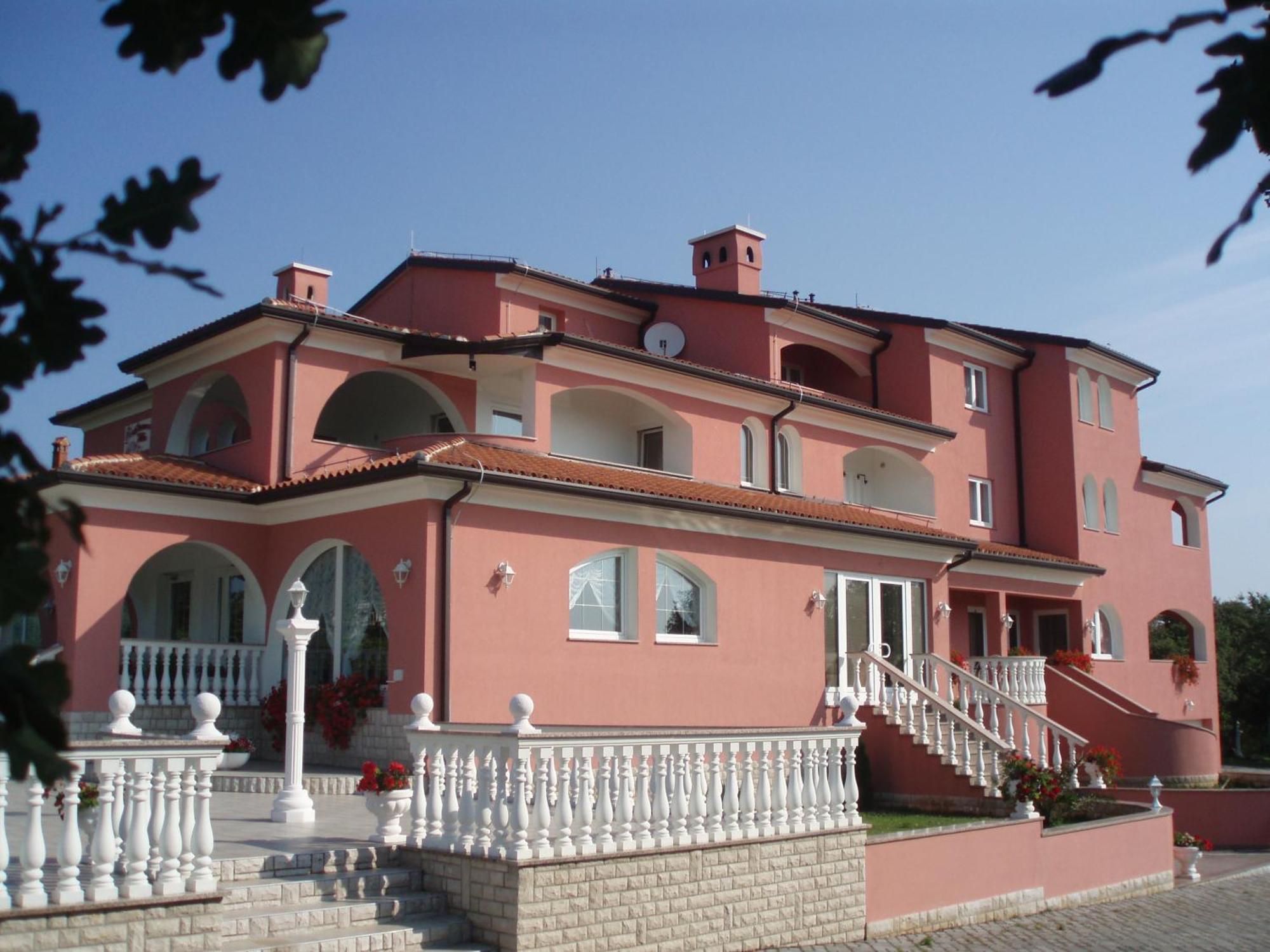 Apartments And Rooms Villa Chiara Krnica Zewnętrze zdjęcie