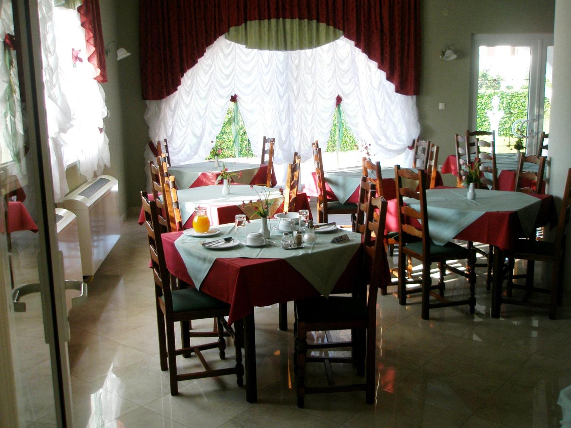 Apartments And Rooms Villa Chiara Krnica Zewnętrze zdjęcie