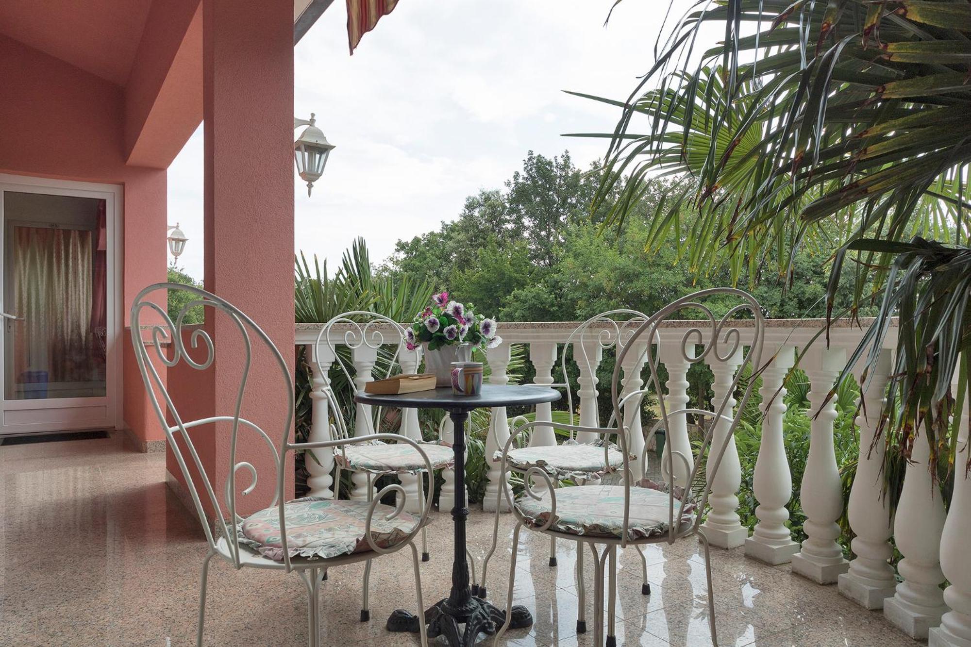 Apartments And Rooms Villa Chiara Krnica Zewnętrze zdjęcie