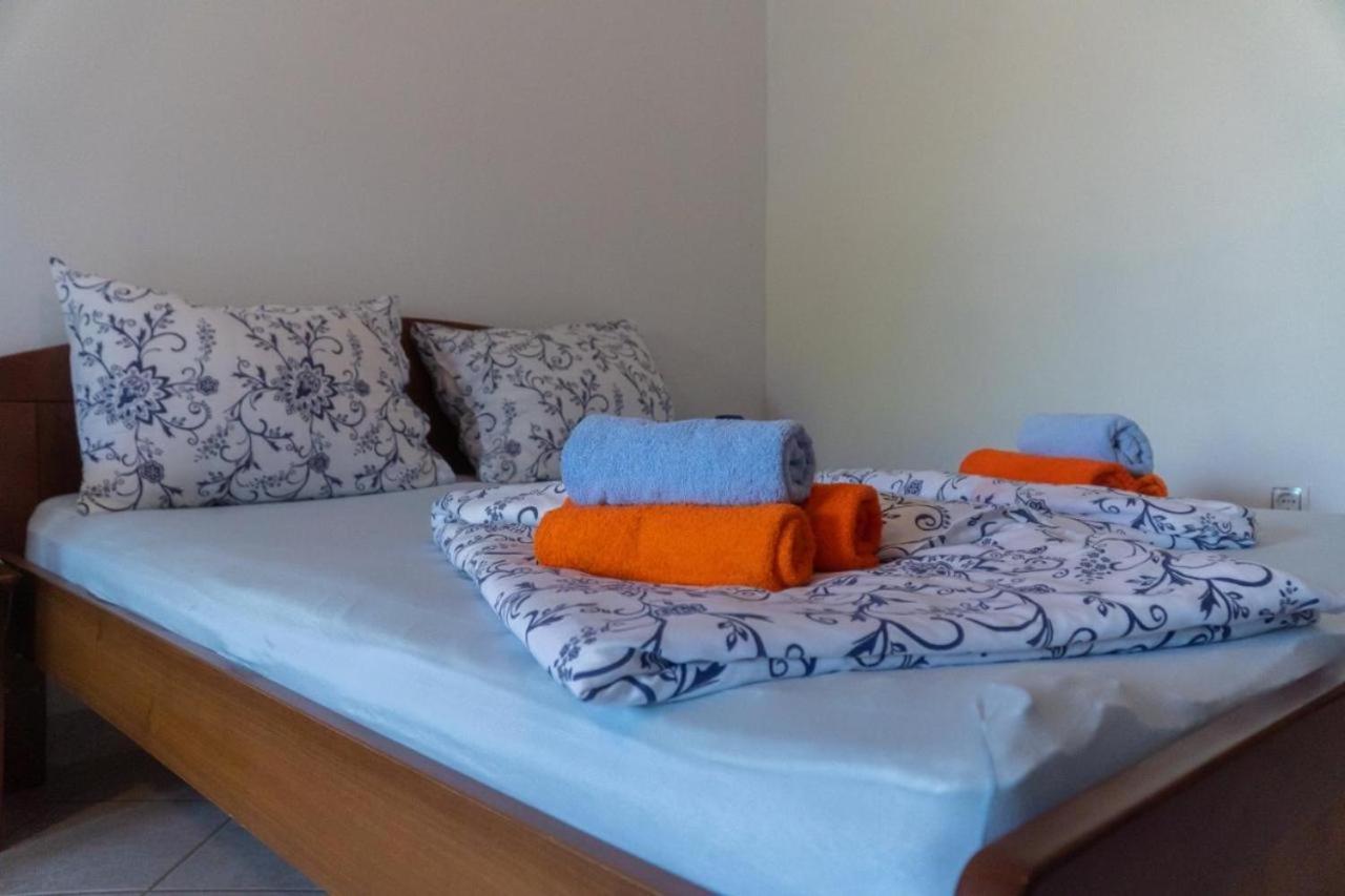 Apartments And Rooms Villa Chiara Krnica Zewnętrze zdjęcie