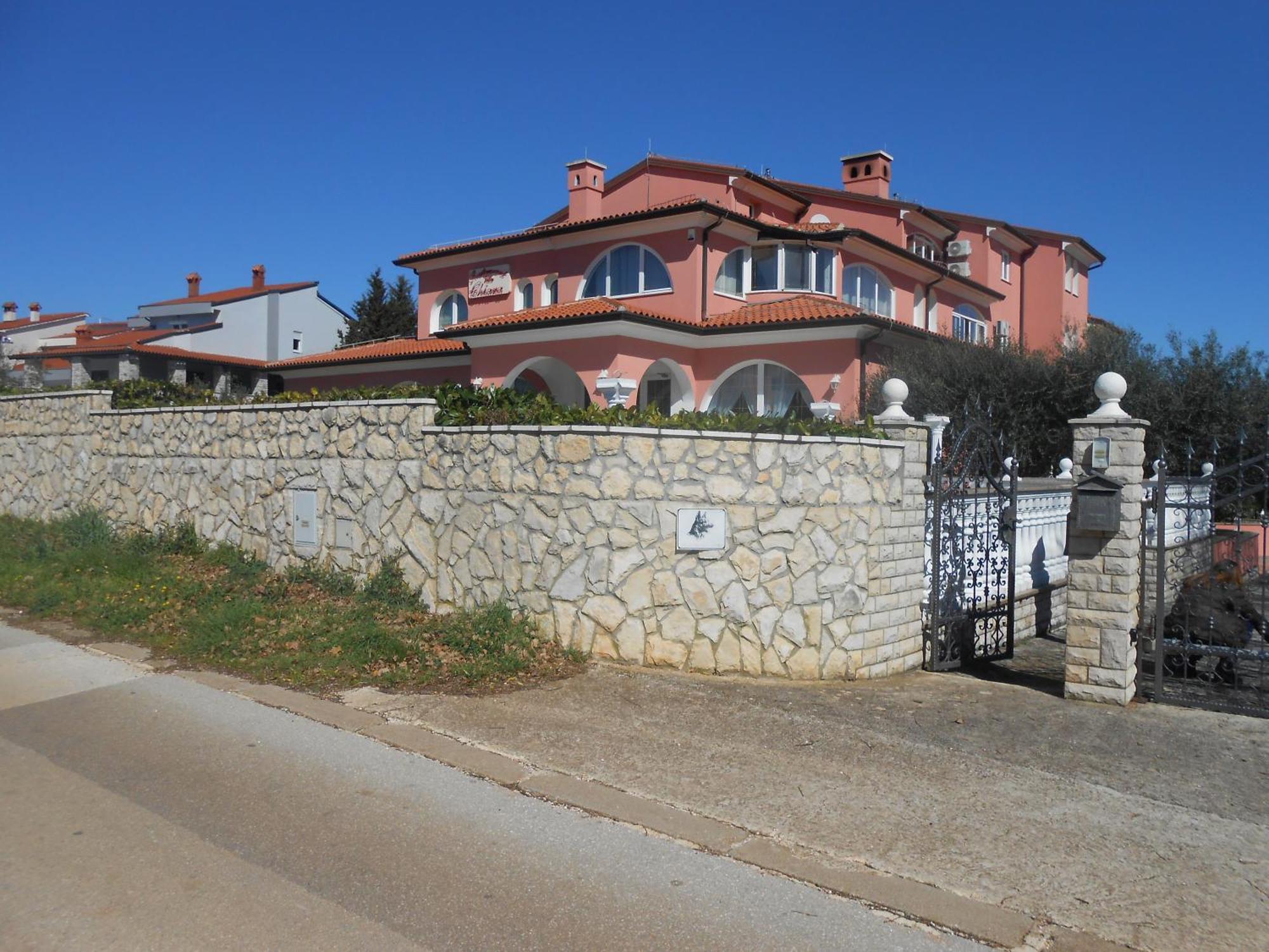 Apartments And Rooms Villa Chiara Krnica Zewnętrze zdjęcie